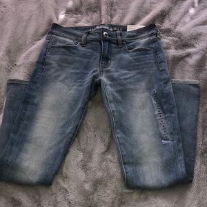 American eagle low rise jeans